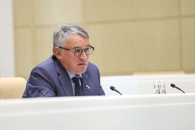 Сенатор, заместитель Председателя СФ Юрий Воробьёв