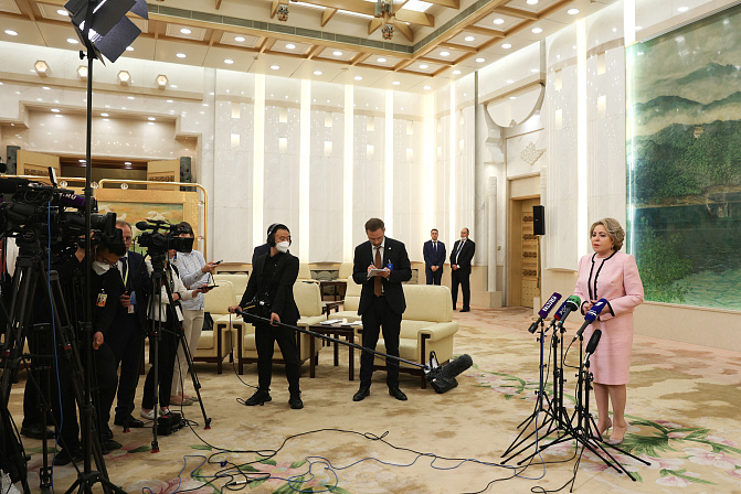 Фото: СенатИнформ/ Пресс-служба СФ