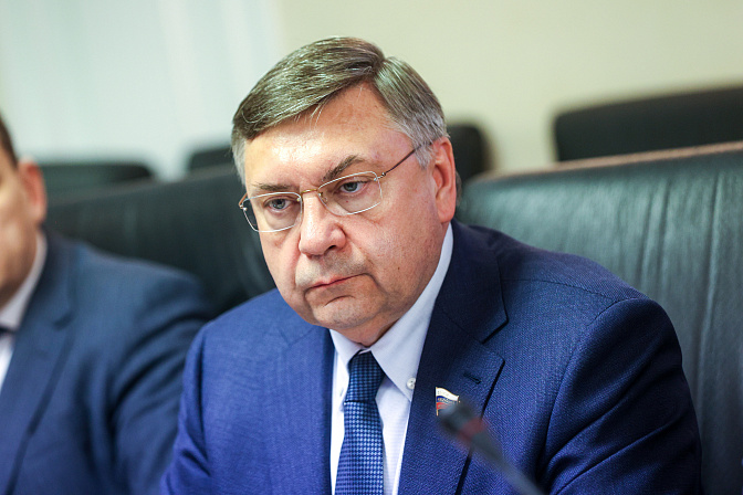 сенатор вадим соколов