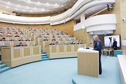 Куренков поблагодарил СФ за помощь в повышении социальной защиты сотрудников МЧС