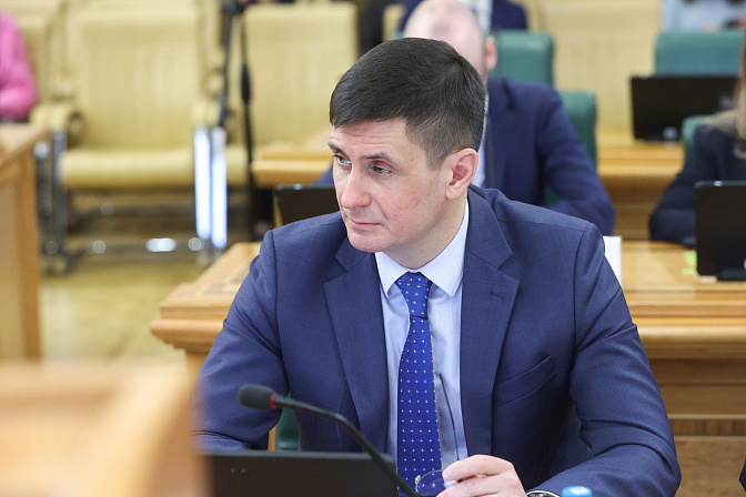 сенатор вадим деньгин