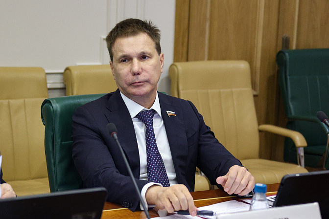 сенатор игорь зубарев