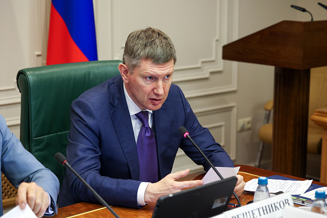  министр экономического развития рф максим решетников