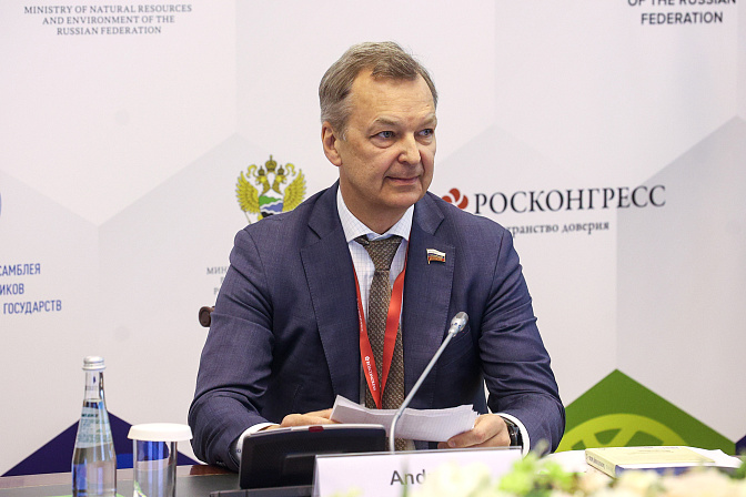 первый заместитель председателя сф андрей яцкин