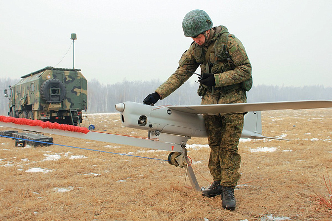 учения с применением БПЛА «Орлан-10», на которых установлен комплекс РЭБ «Леер-3»