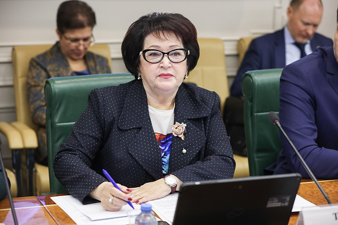 сенатор людмила талабаева