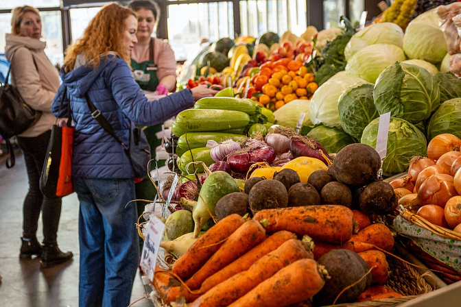 рынок овощи фермерские продукты морковь капуста