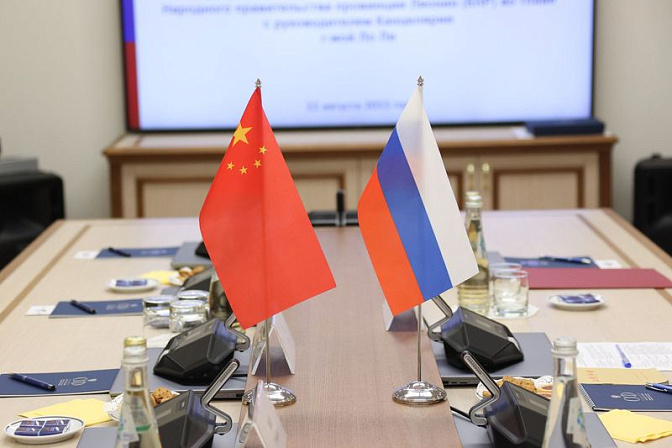 флаг россии флаг китая россия и китай рф и кнр