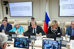 Пушков: ИИ даёт сведения из глобальной сети, но с выгодными Западу отклонениями