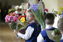 40% родителей готовы потратить на цветы учителю к 1 сентября 1–3 тыс. рублей 