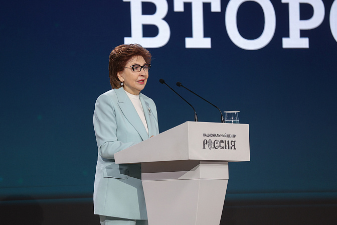 сенатор галина карелова