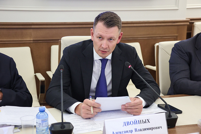 Сенатор Александр Двойных