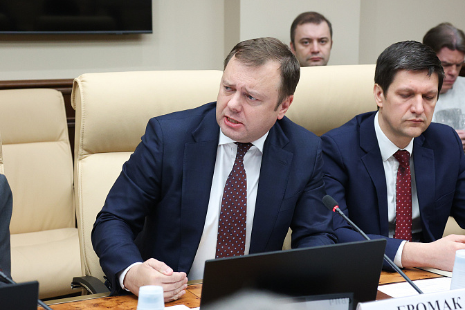 вице-президент ао автоваз сергей громак