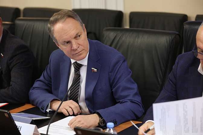 Сенатор Александр Башкин