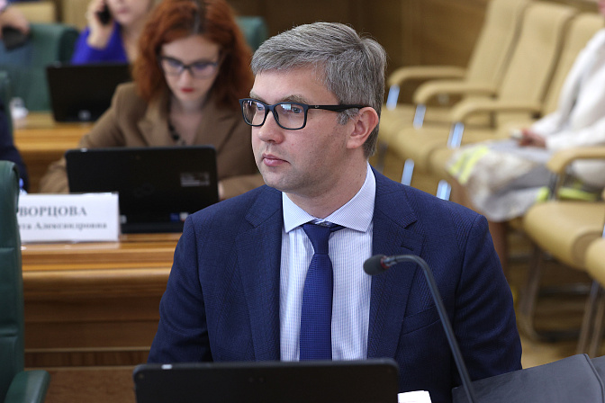 Замглавы Роструда Ян Талбацкий