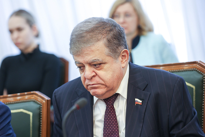 сенатор владимир джабаров