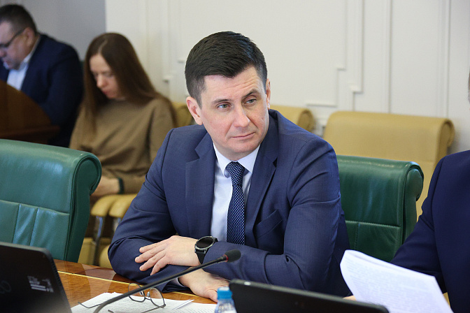 сенатор вадим деньгин