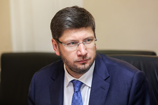 Первый замминистра строительства и ЖКХ РФ Александр Ломакин