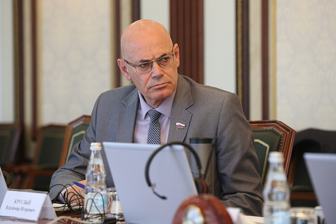 Сенатор Владимир Круглый, фото: пресс-служба Совета Федерации