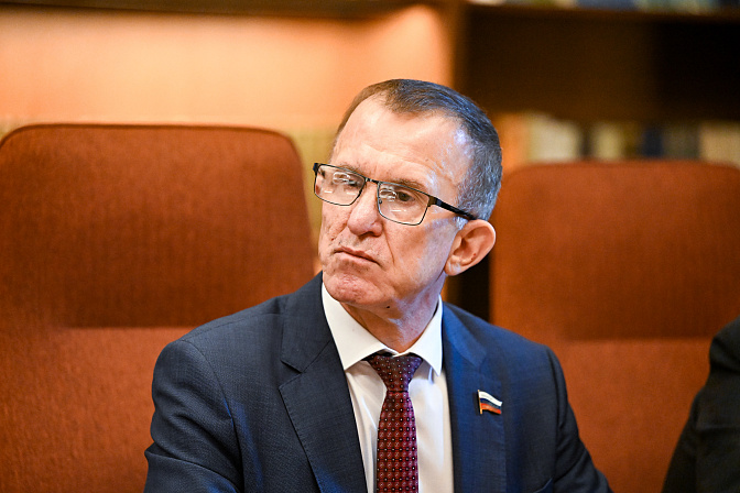 сенатор владимир кравченко