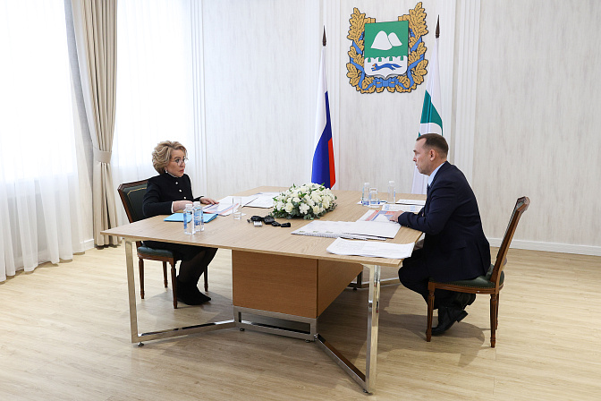валентина матвиенко на встрече с главой курганской области вадимом шумковым