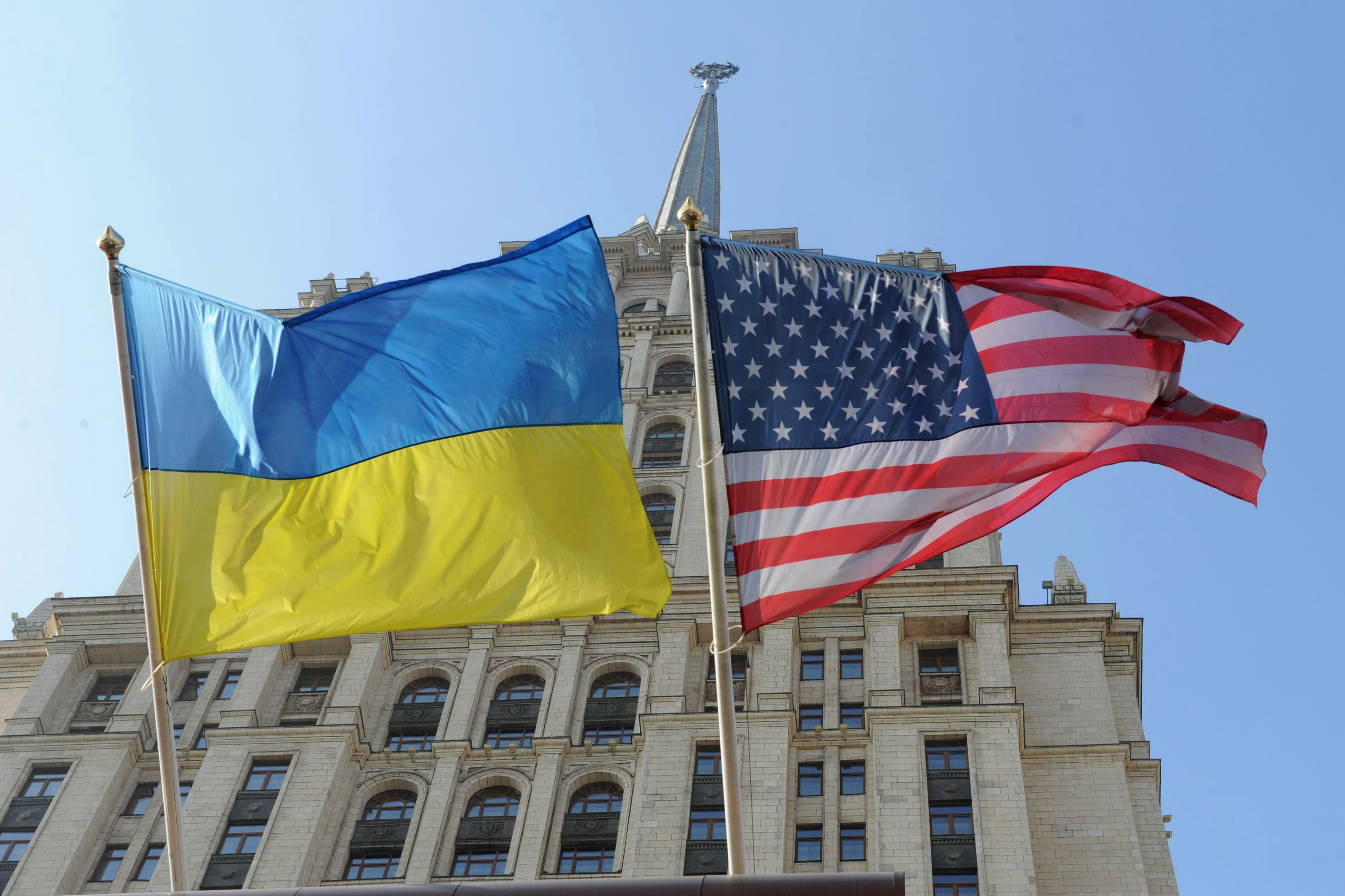 на украине призвали беременную. украинские девушки военные. американские войска на украине. учесть украины. украинский политический кризис.