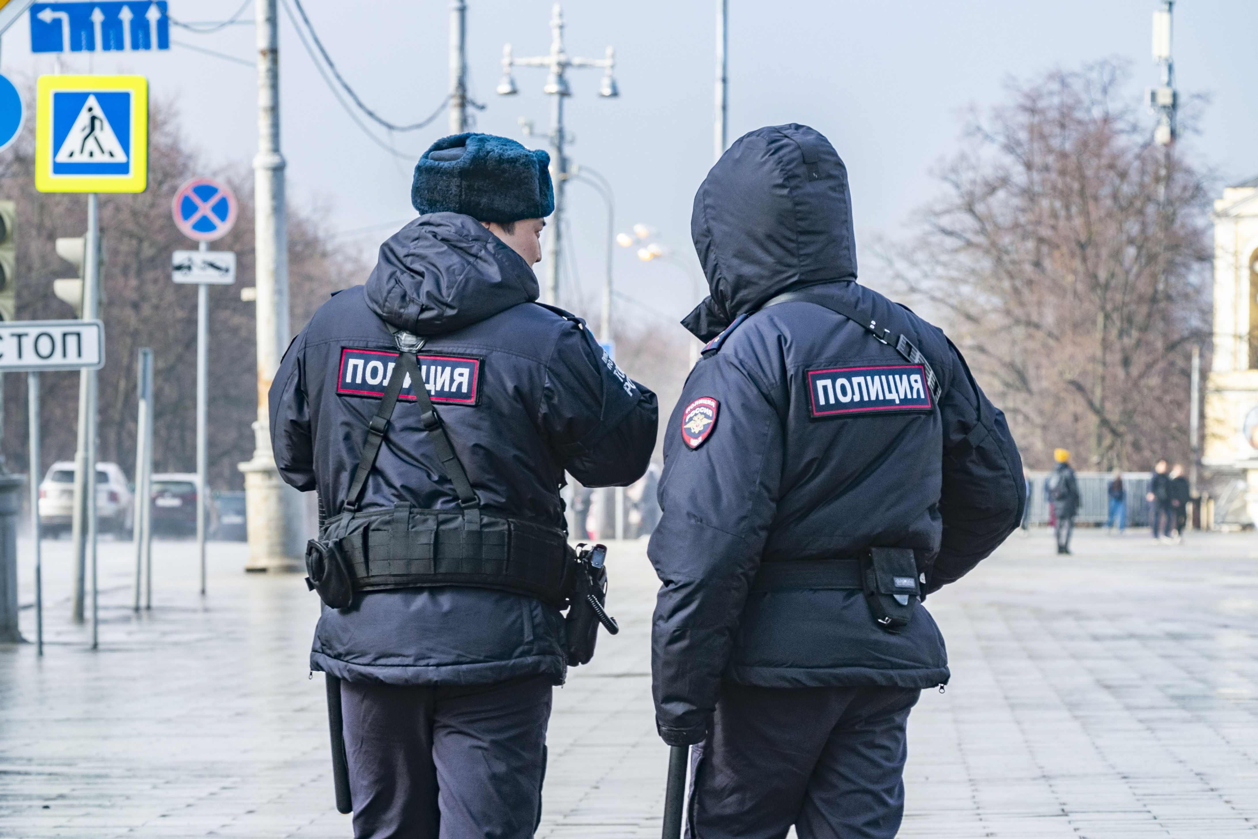 Когда поднимут зарплату полицейским в России в 2024 году?