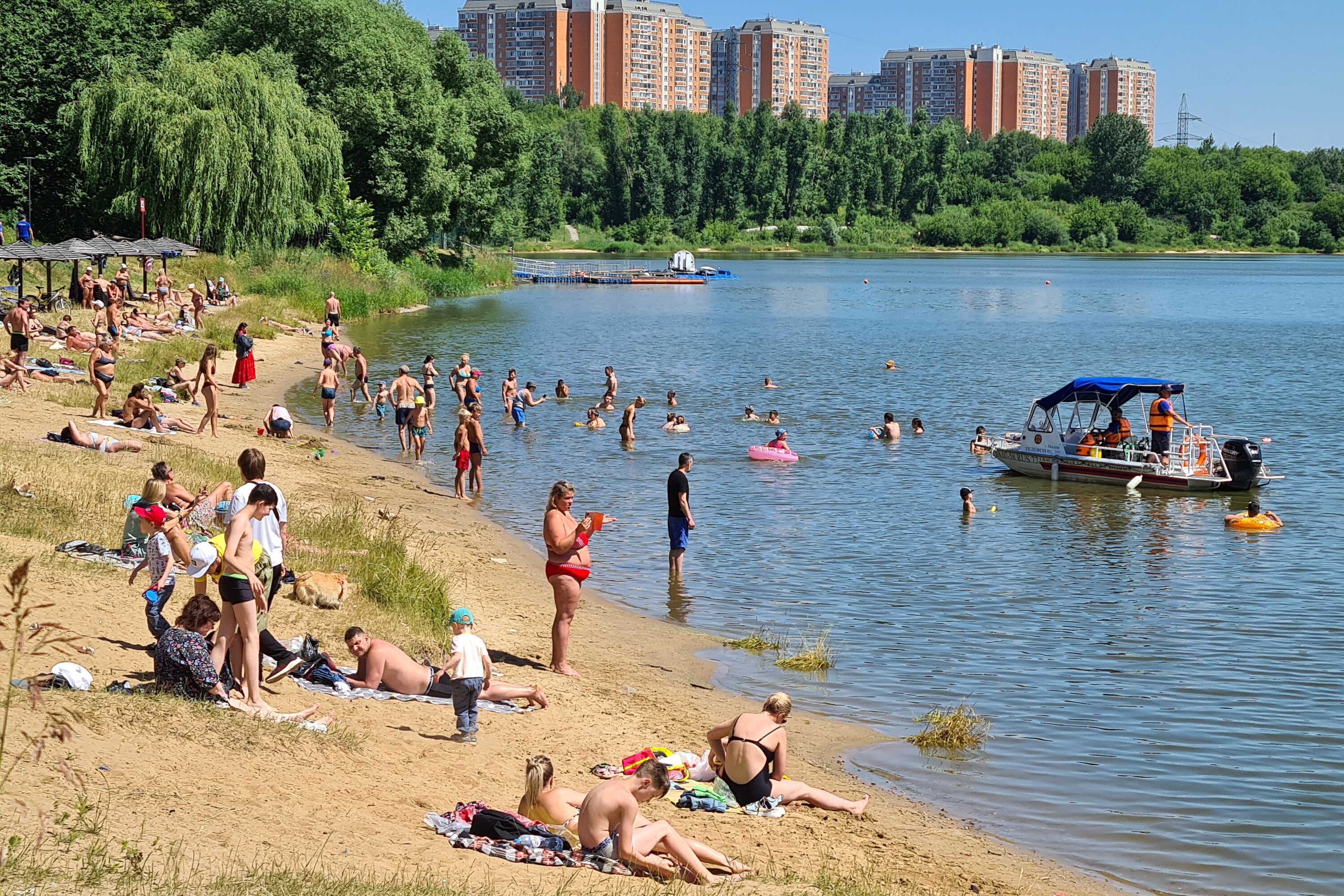 пляжи в москве для