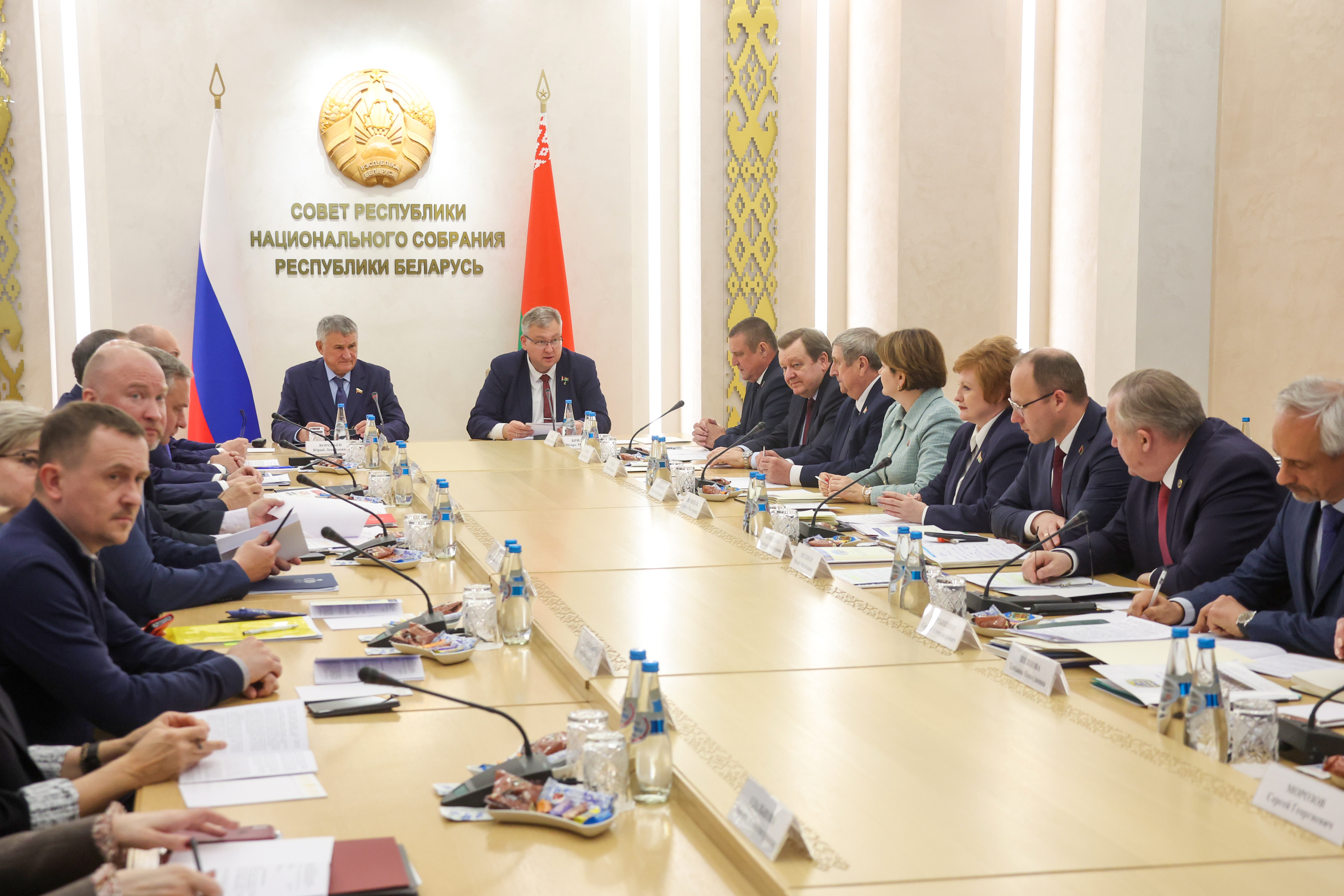 https://senatinform.ru/upload/sprint.editor/765/4621o1cz3h41o5sl5z38e0oded7sh78x.jpg