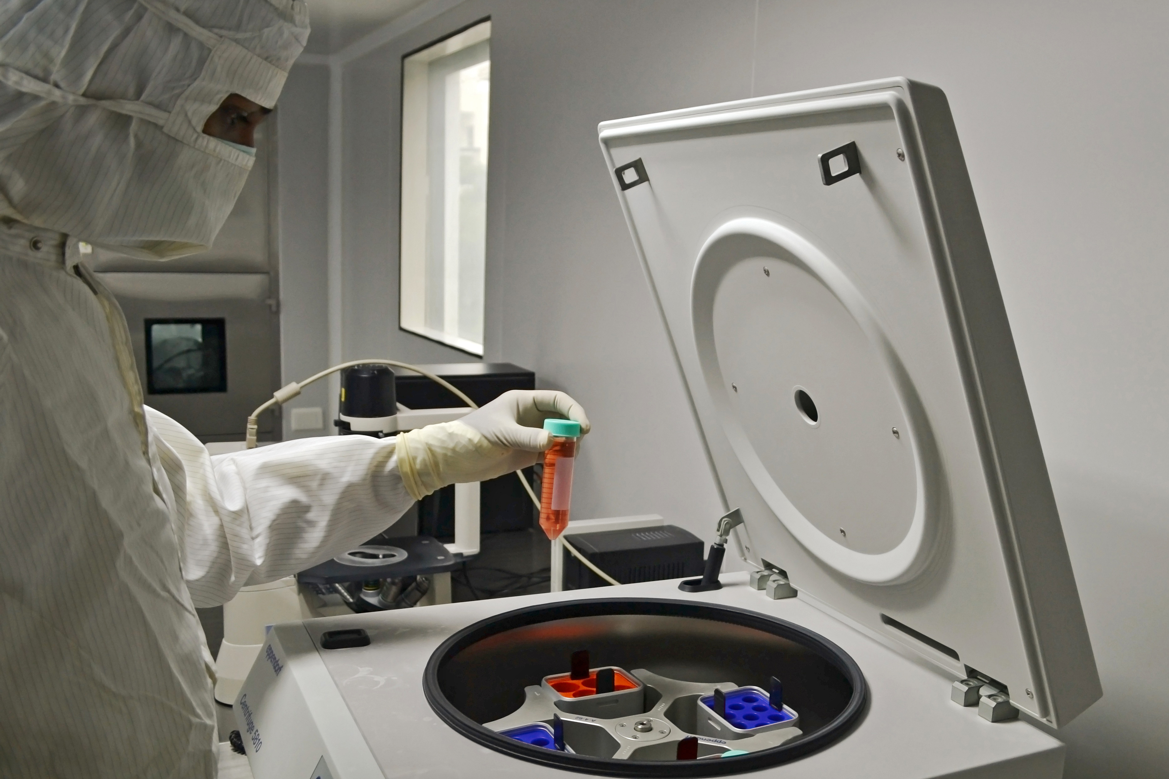 вскрытые лаборатории. вскрытые лаборатории. лаборатория. пцр оборудование для лабораторий. кбгу полимеры.