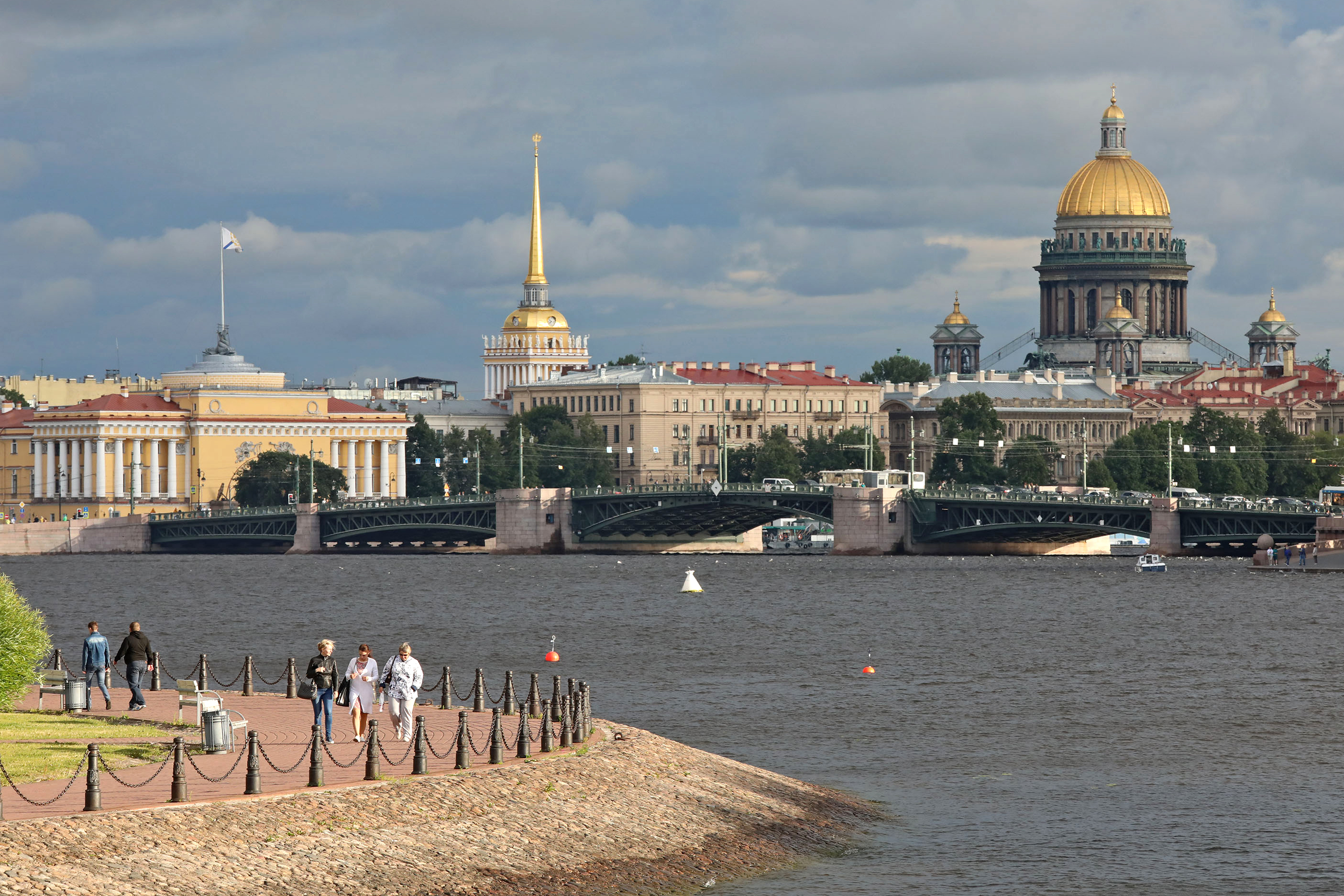 Москва больше чем санкт