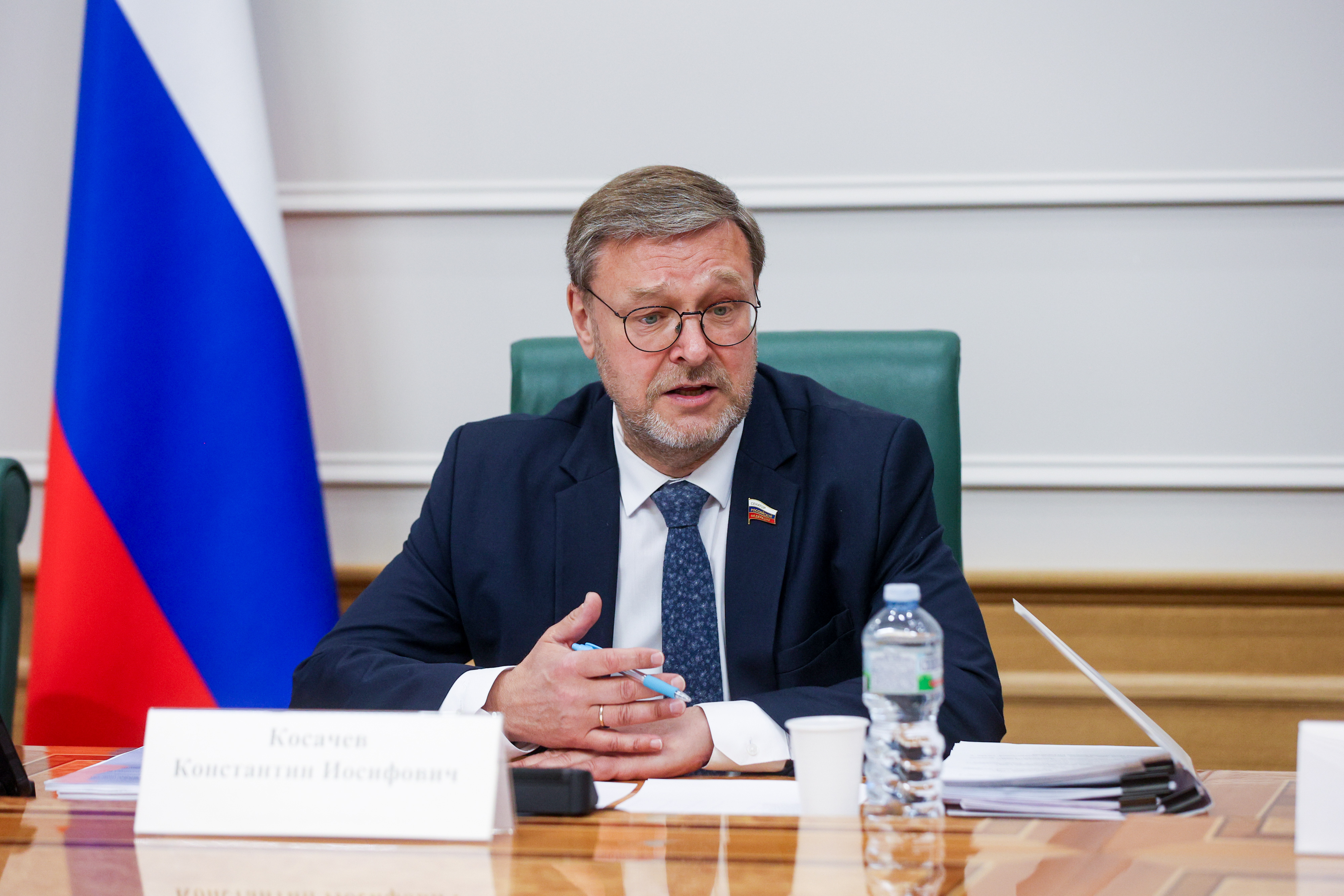 https://senatinform.ru/upload/sprint.editor/ba6/uaac2u3qorr1844jdkt2kj5z5u3gpivw.jpg