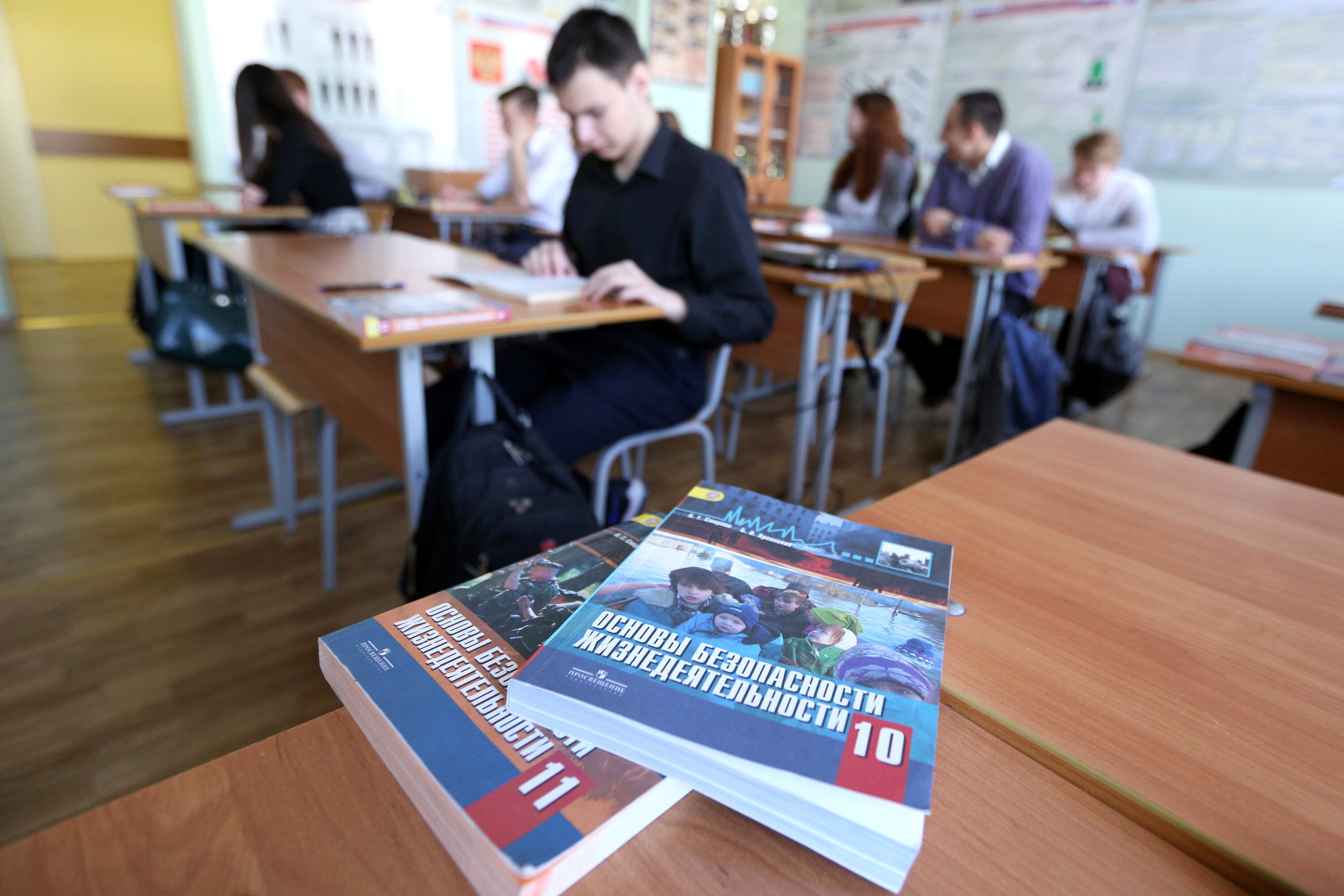 https://senatinform.ru/upload/sprint.editor/ca9/3m0oco83sklg1syb88tsv3r2t3a61ql2.jpg