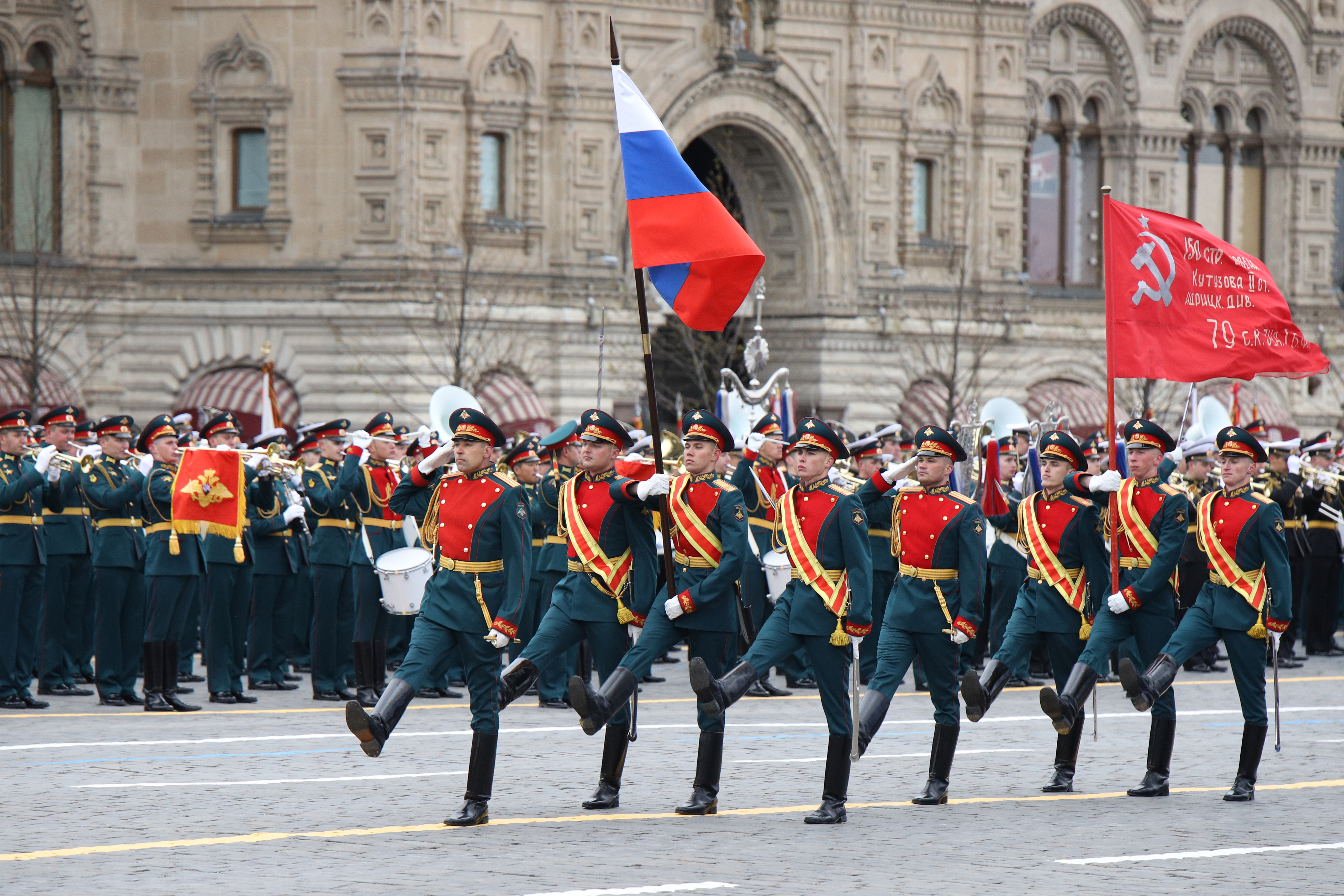 Когда состоялся военный парад на красной площади. Военный парад. Парад на красной площади. Парад 9 мая. 9 Мая парад Победы.